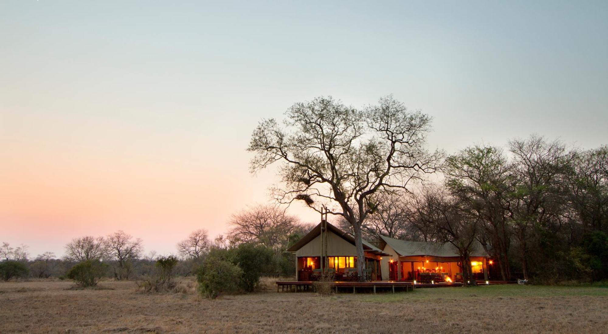 Rhino Walking Safaris Hotell Skukuza Exteriör bild